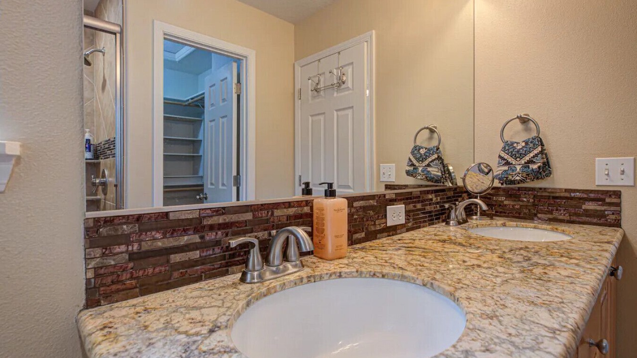 Photo of Bathroom in Orenco