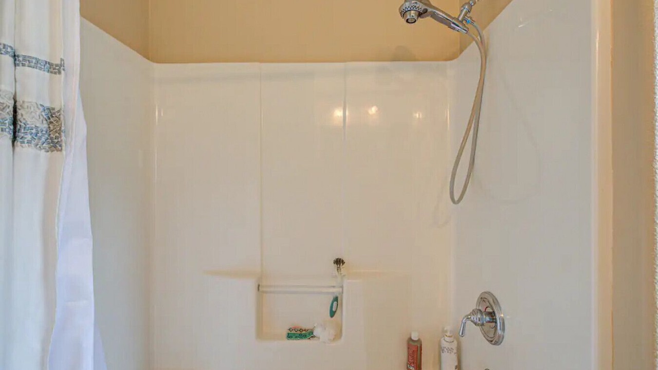 Photo of Bathroom in Orenco