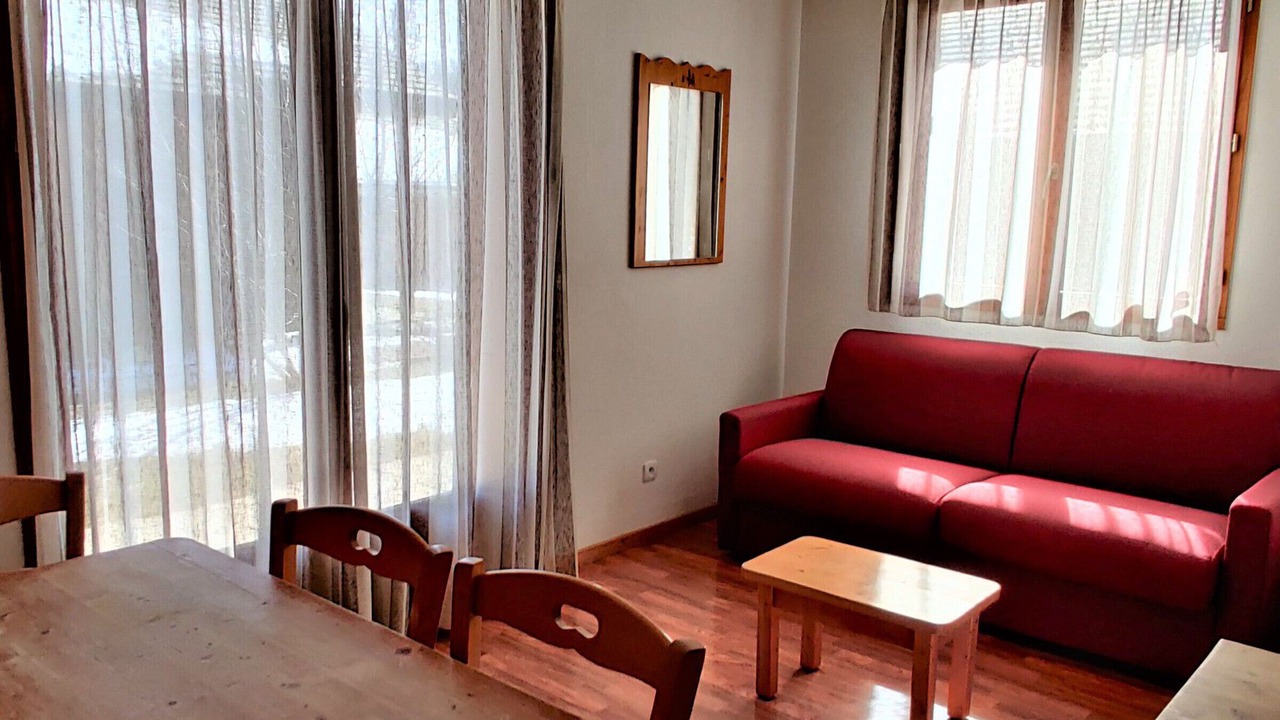 Photo of Livingroom in Saint-Etienne-en-Devoluy