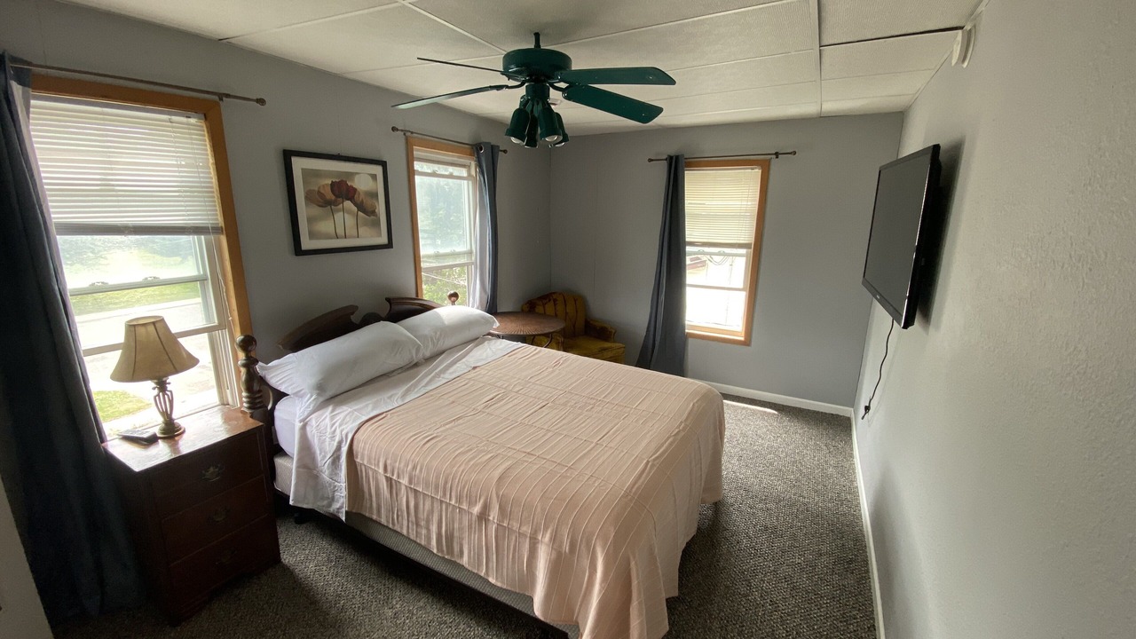 Photo of Bedroom in Taylors Falls