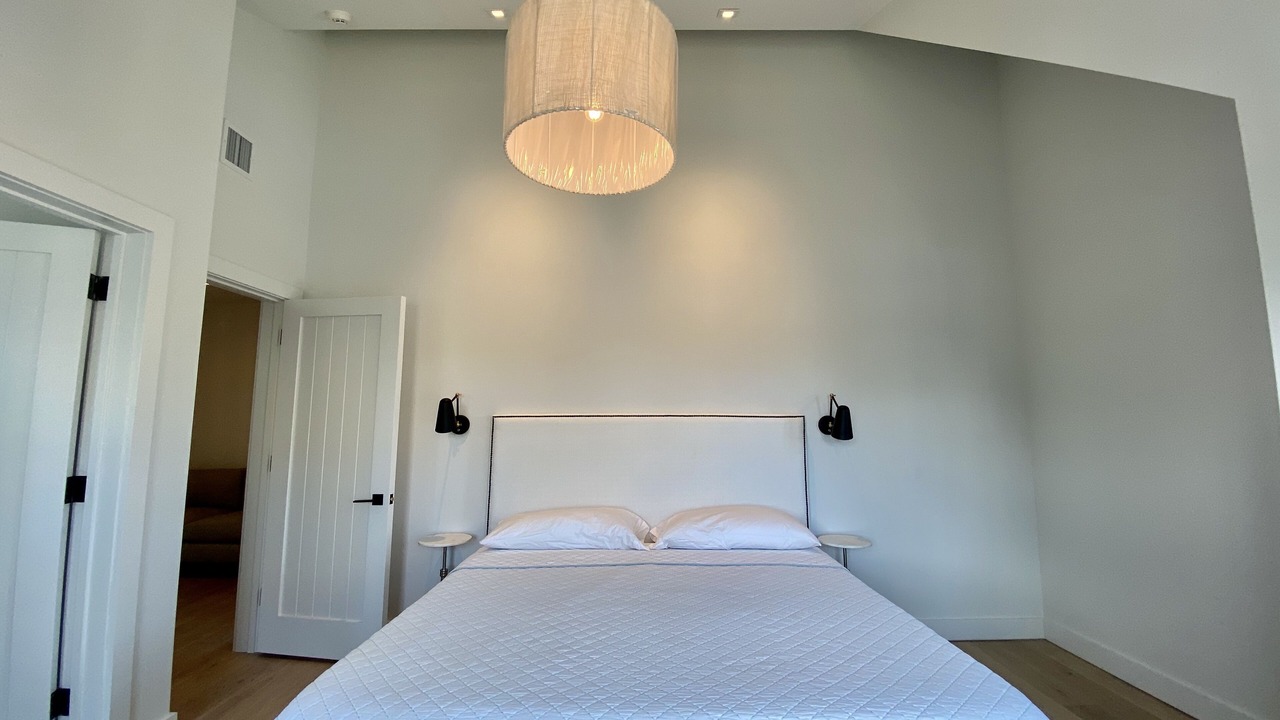 Photo of Bedroom in West of Town