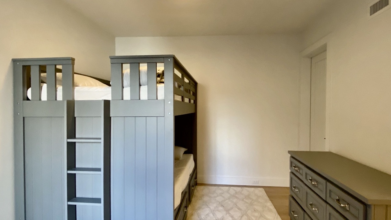 Photo of Bedroom in West of Town