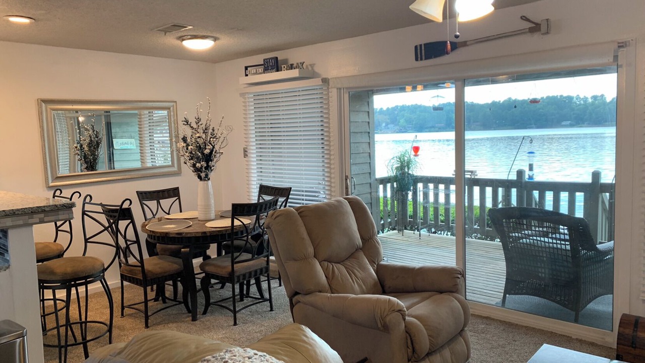 Photo of Livingroom in Hot Springs