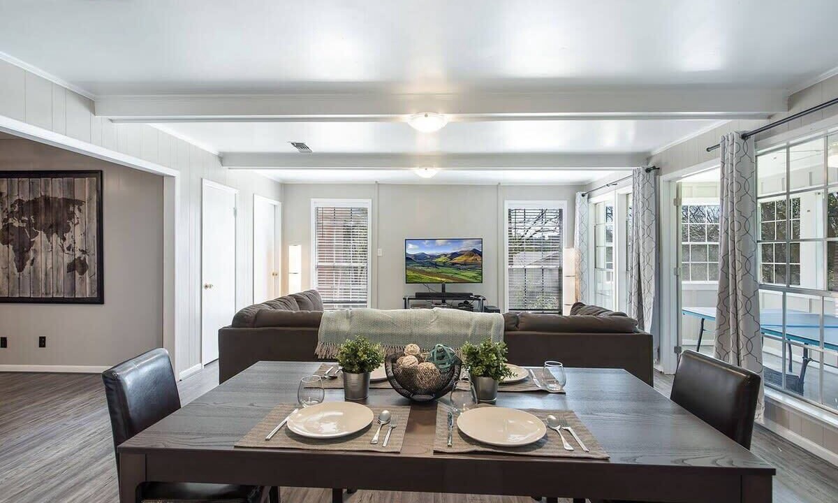 Photo of Livingroom in Huntsville