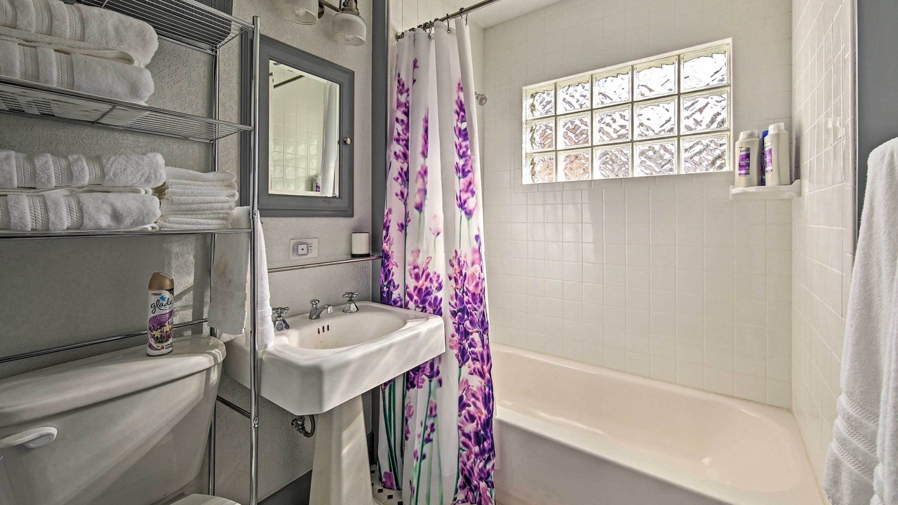 Photo of Bathroom in Blanco