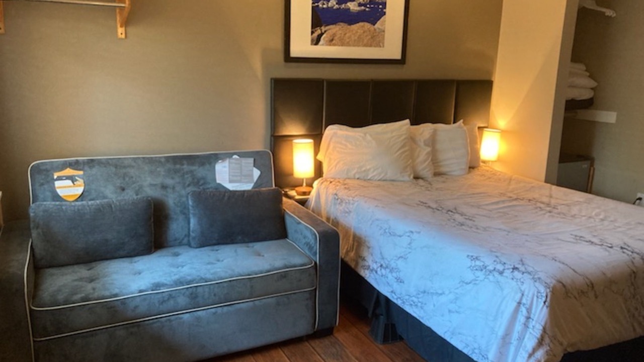 Photo of Bedroom in Lakeside Park
