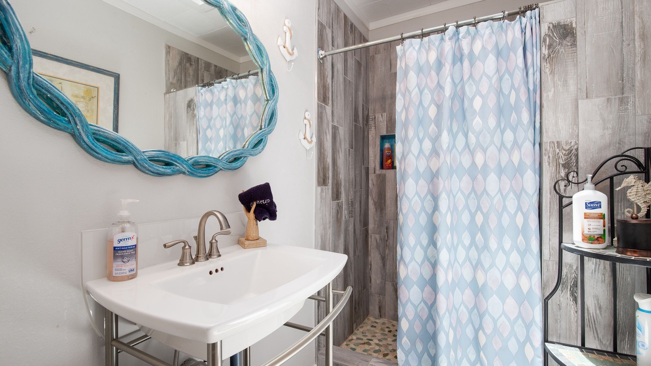 Photo of Bathroom in Fort Walton Beach