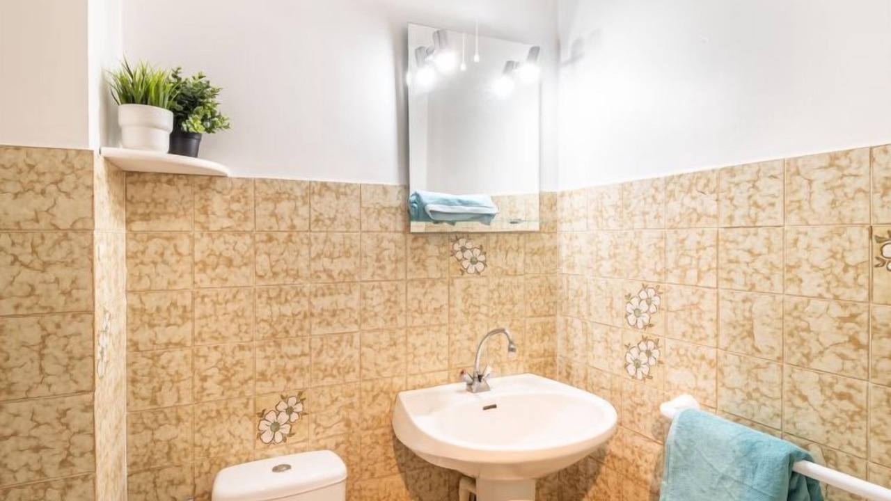 Photo of Bathroom in Le Grau-Du-Roi