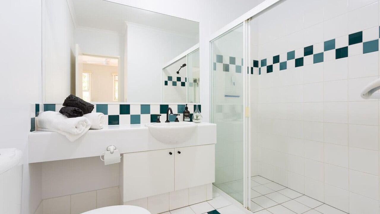 Photo of Bathroom in Trinity Beach