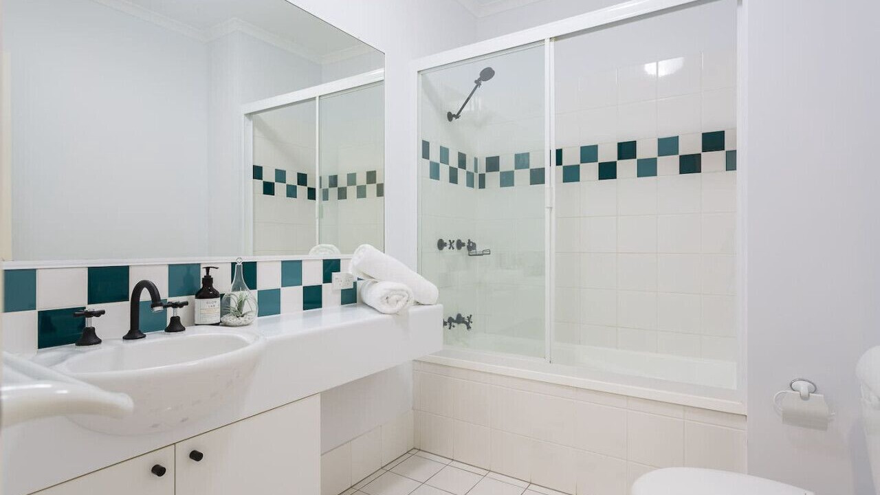 Photo of Bathroom in Trinity Beach