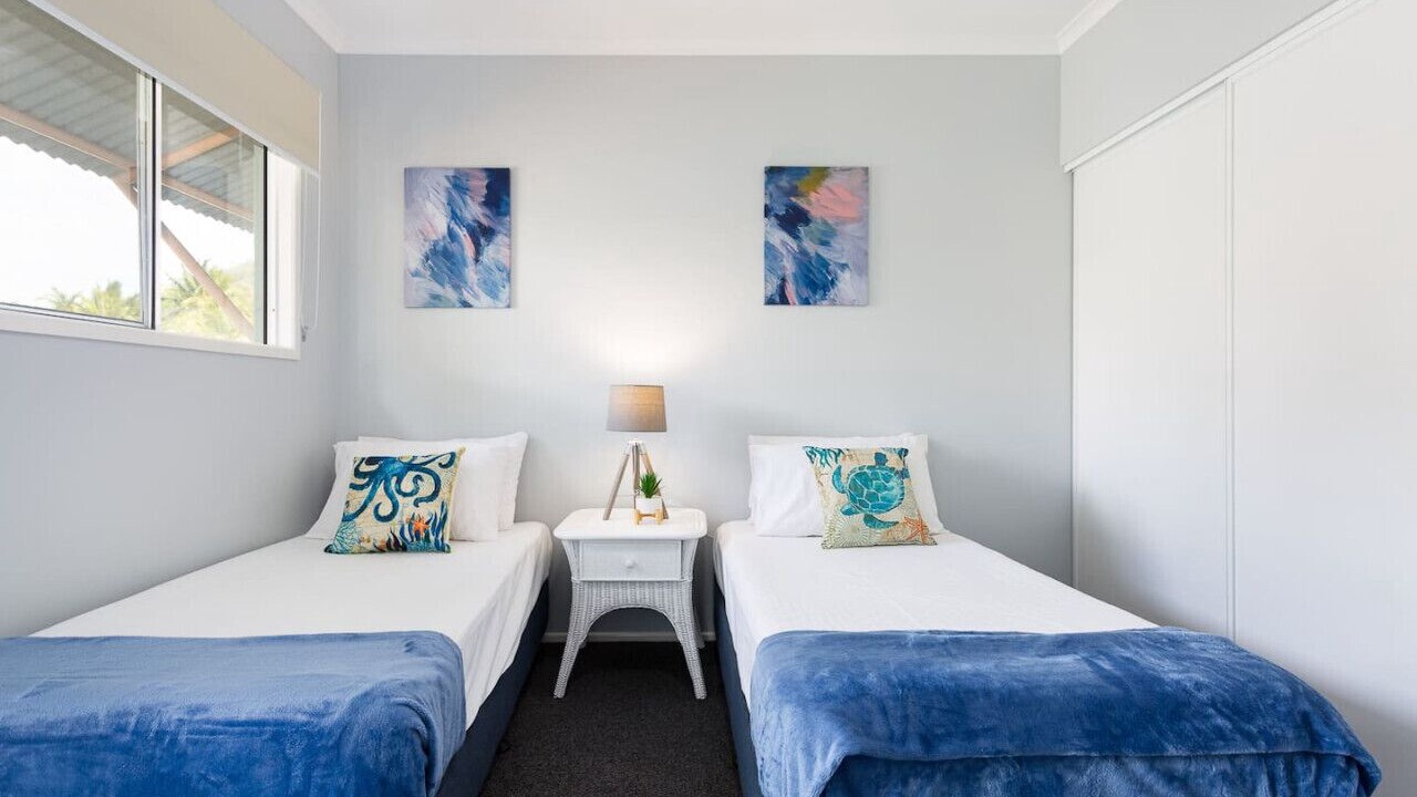 Photo of Others in Trinity Beach