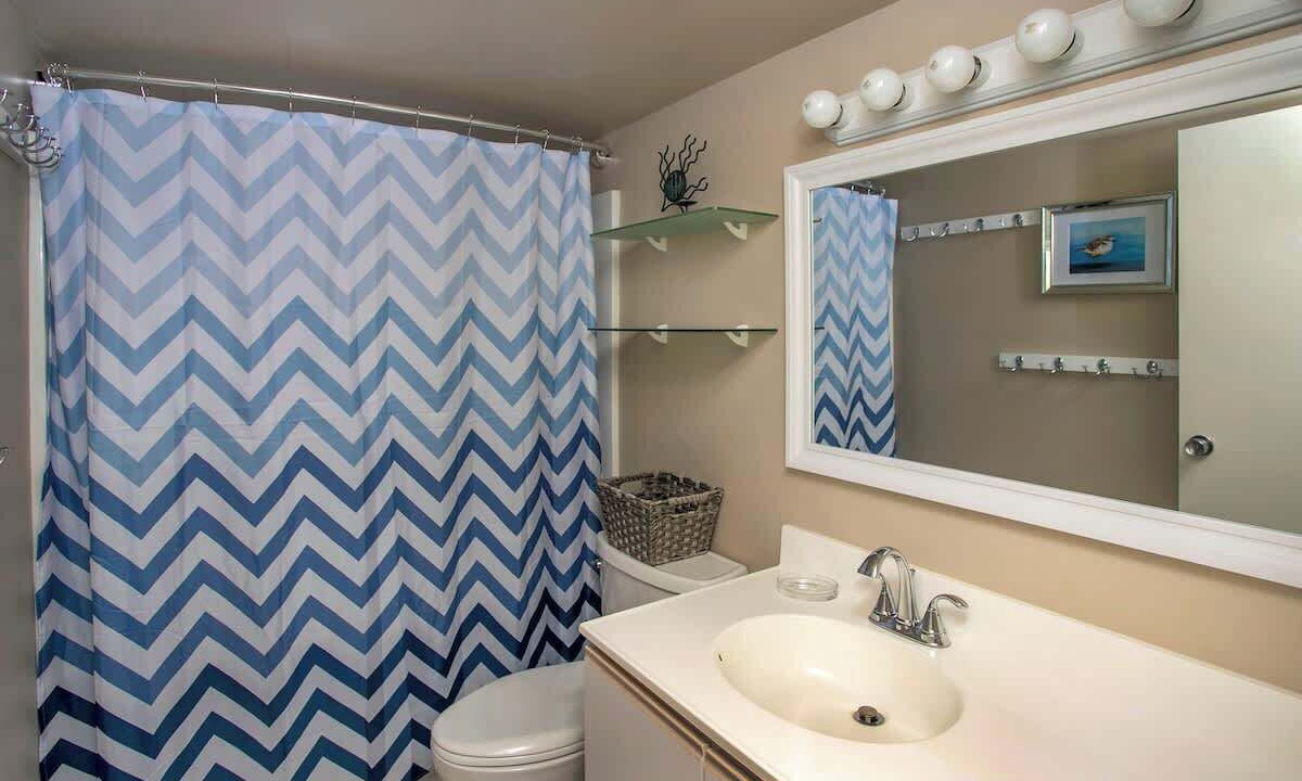 Photo of Bathroom in Gearhart