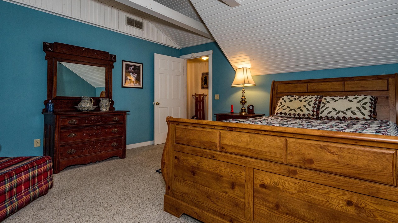 Photo of Bedroom in Gnaw Bone