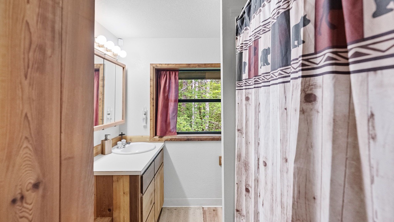 Photo of Bathroom in Paradise Estates