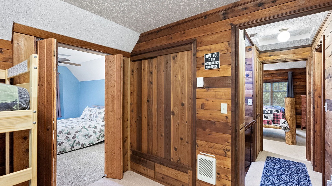 Photo of Bedroom in Paradise Estates