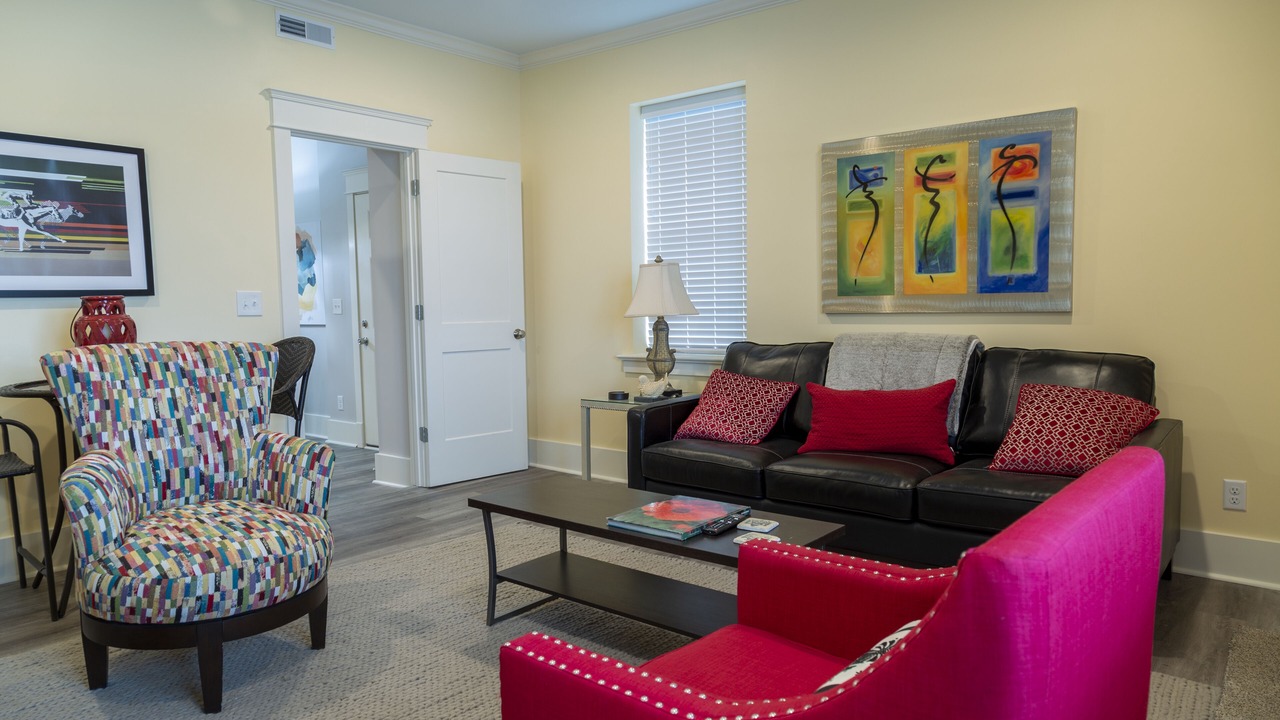 Photo of Livingroom in Jeffersonville