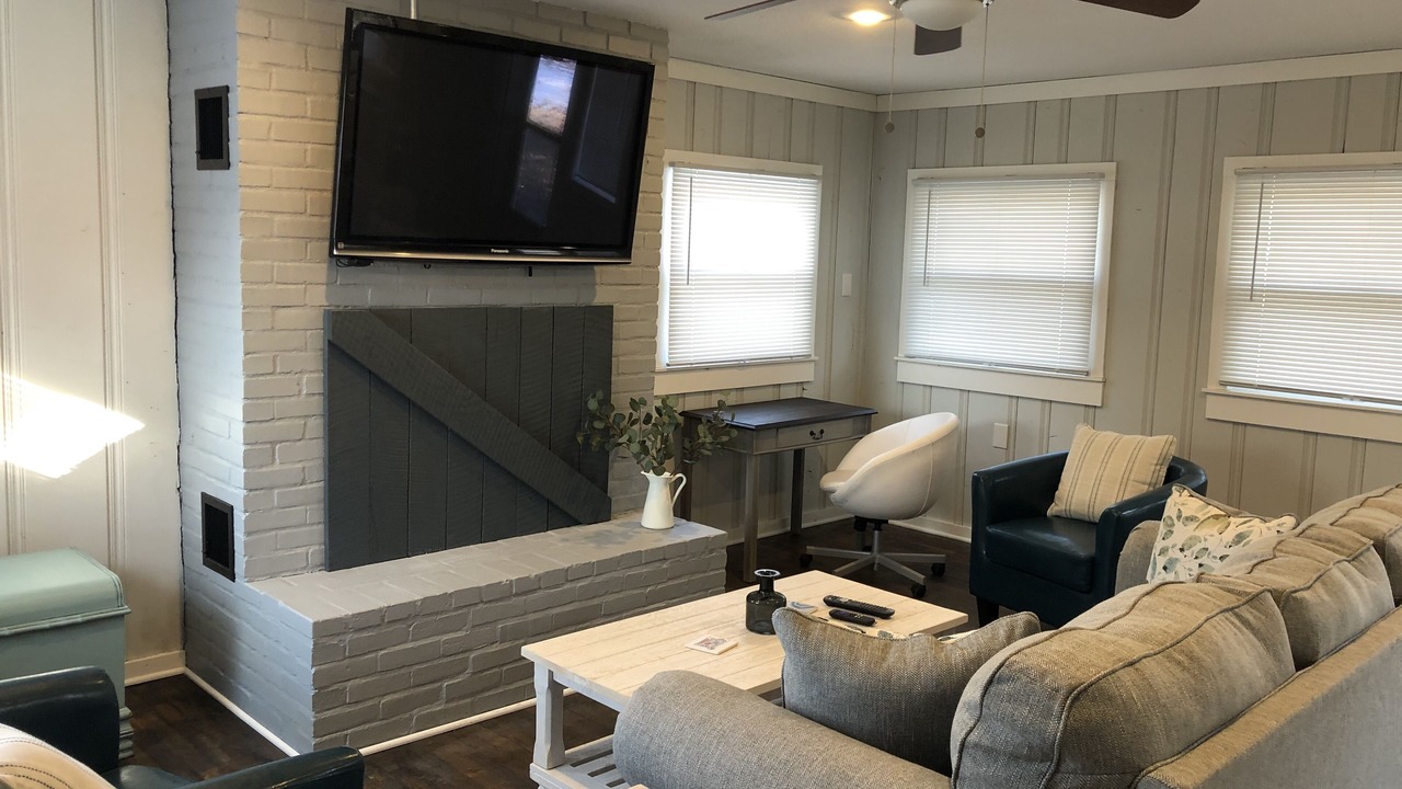 Photo of Livingroom in Sunset Hills