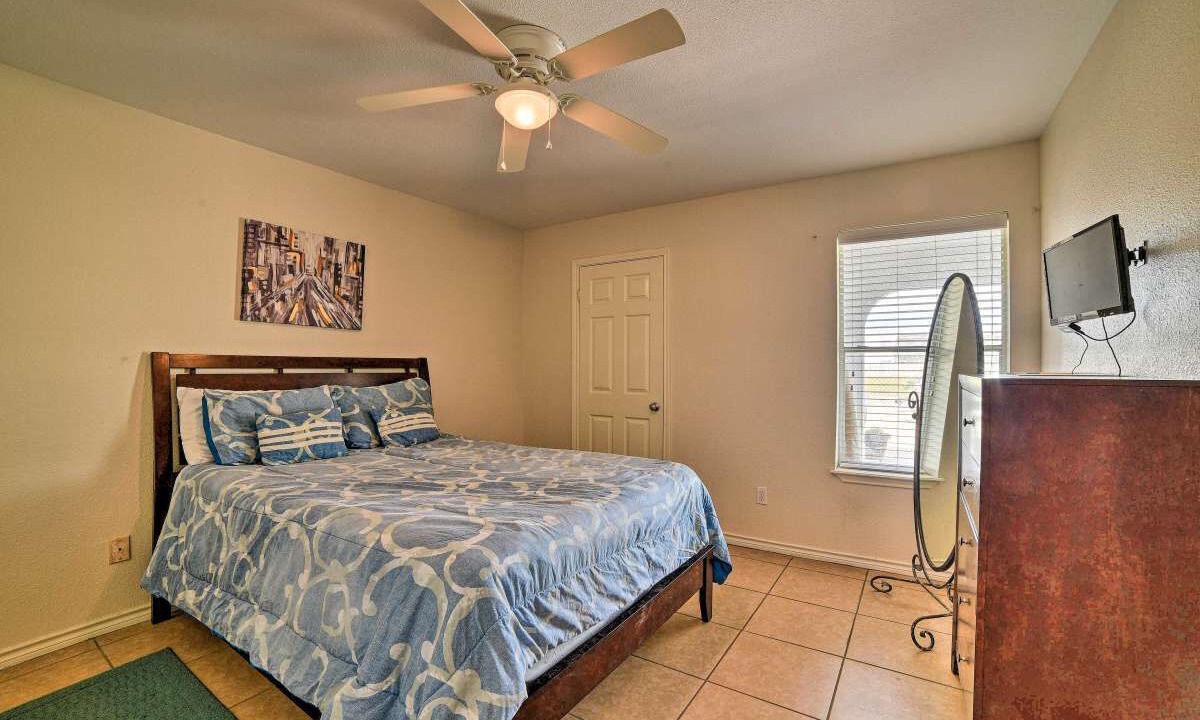 Photo of Bedroom in Corpus Christi