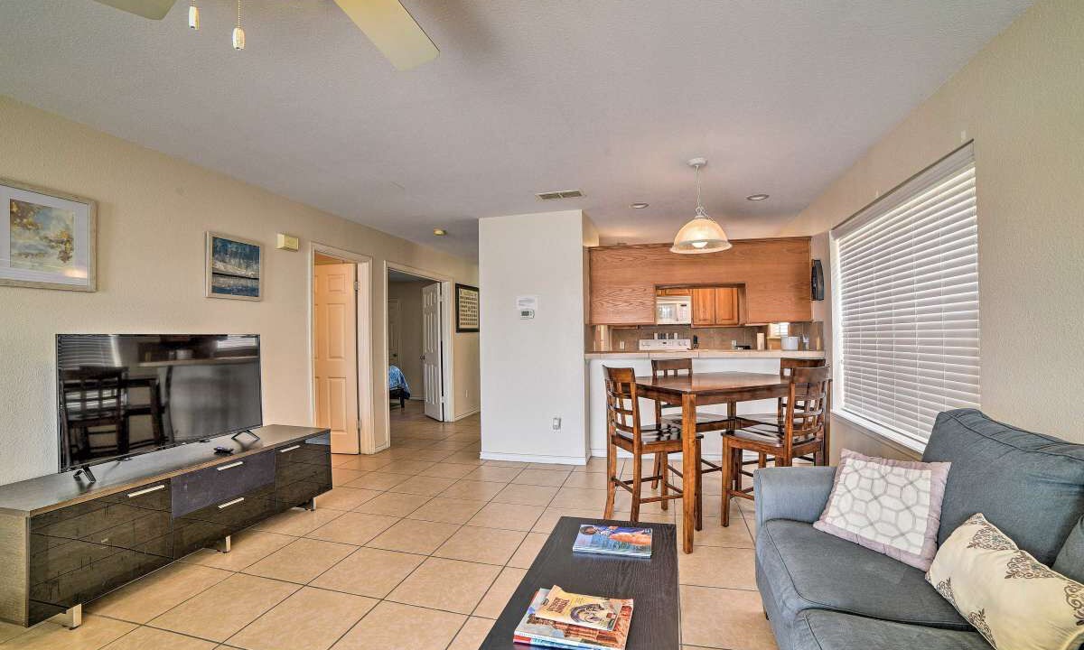 Photo of Livingroom in Corpus Christi