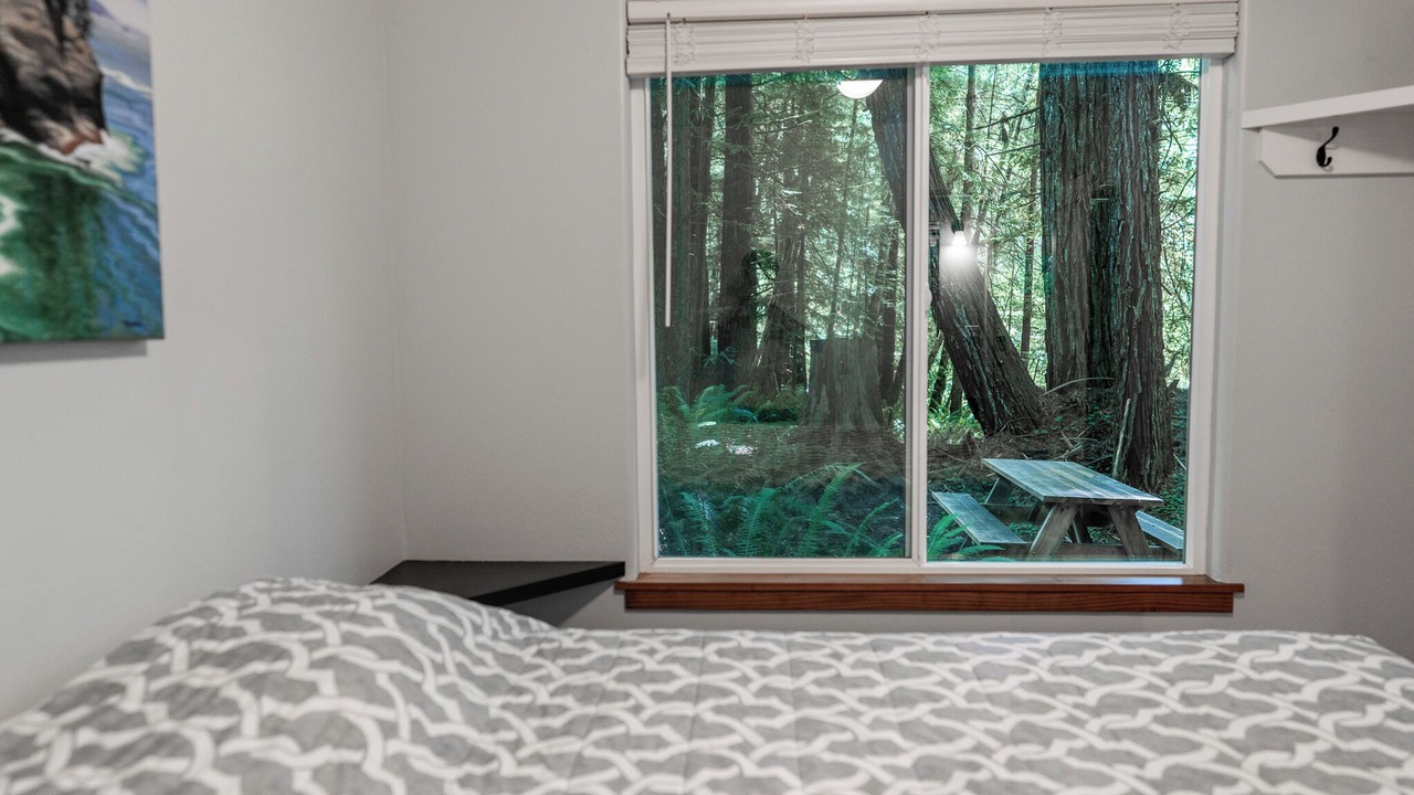 Photo of Bedroom in Crescent City