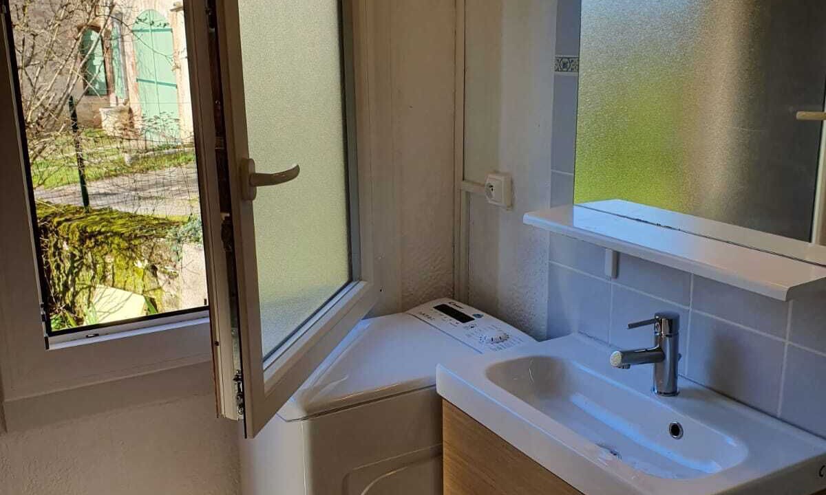 Photo of Bathroom in Labarthe-Bleys