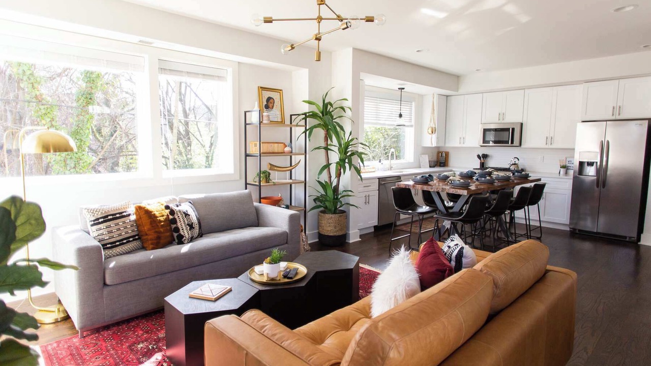 Photo of Livingroom in Historic Waverly