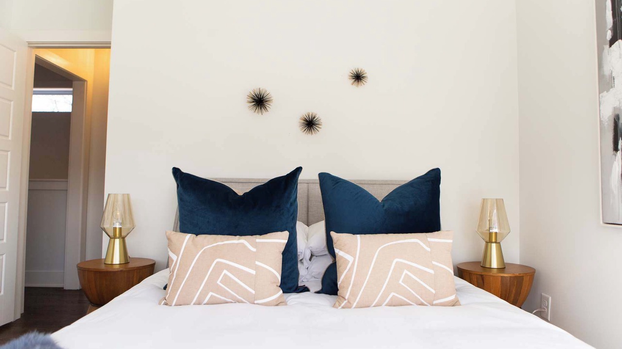 Photo of Bedroom in Historic Waverly