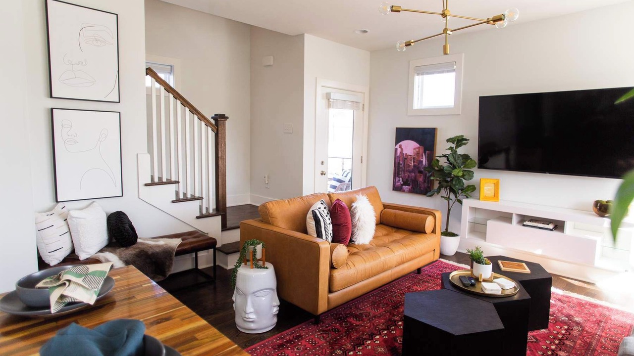 Photo of Livingroom in Historic Waverly