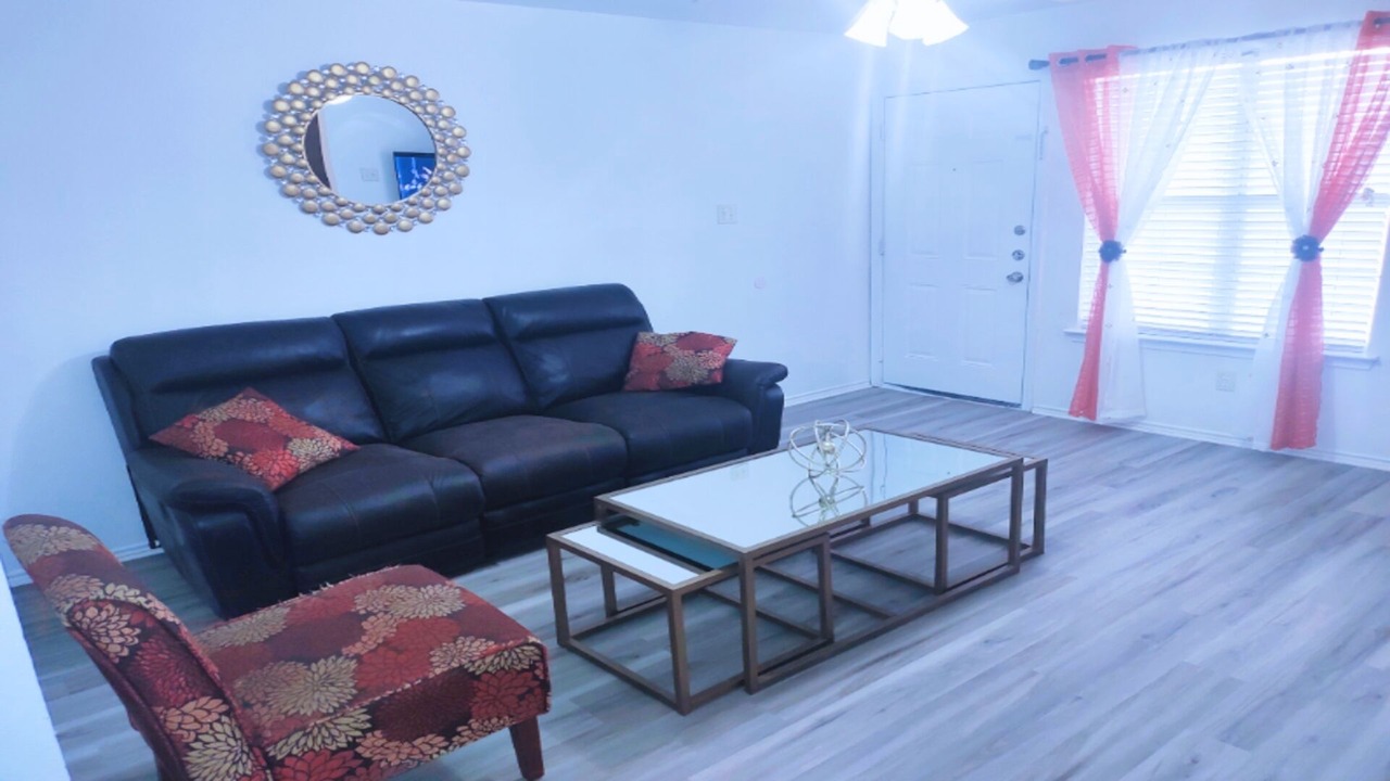 Photo of Livingroom in Killeen