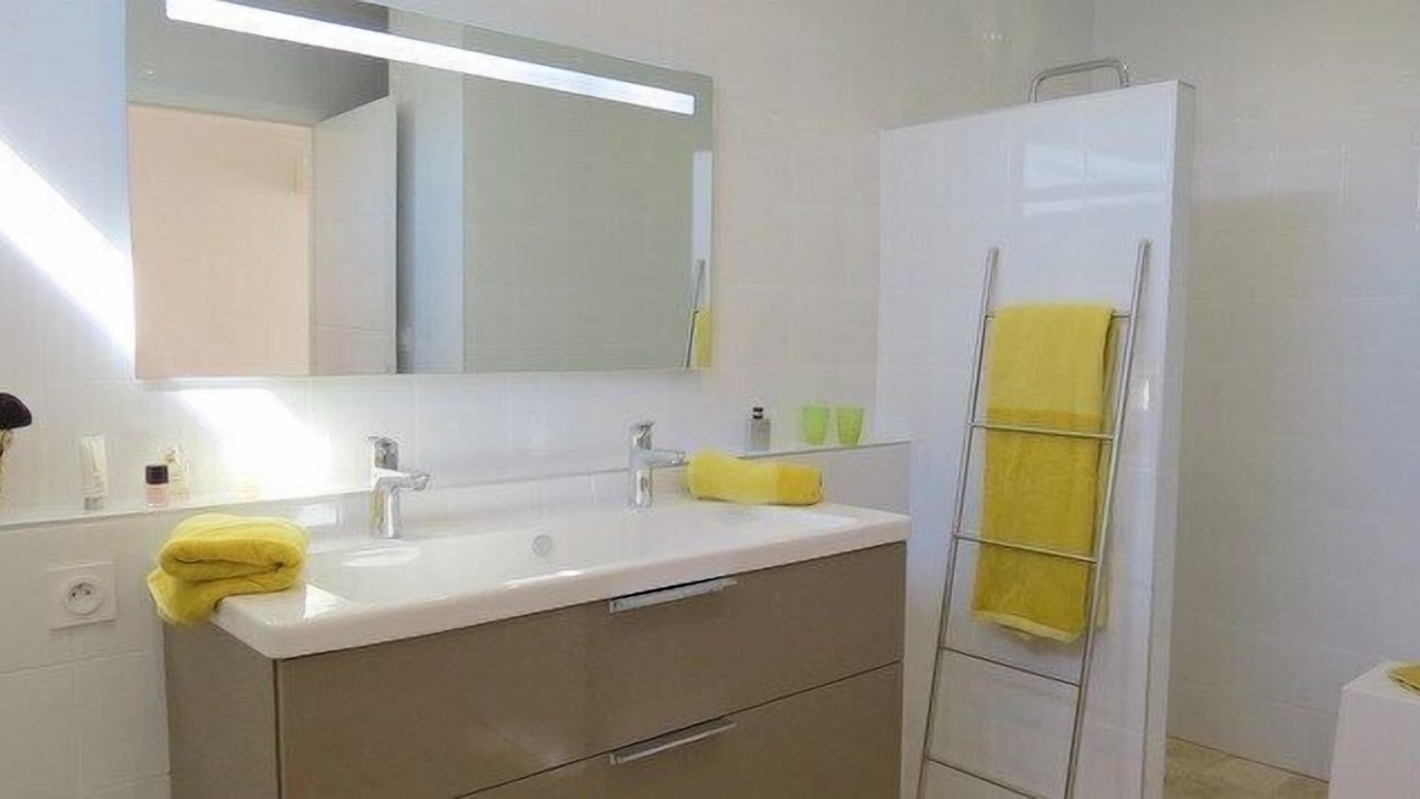 Photo of Bathroom in Le Barcares