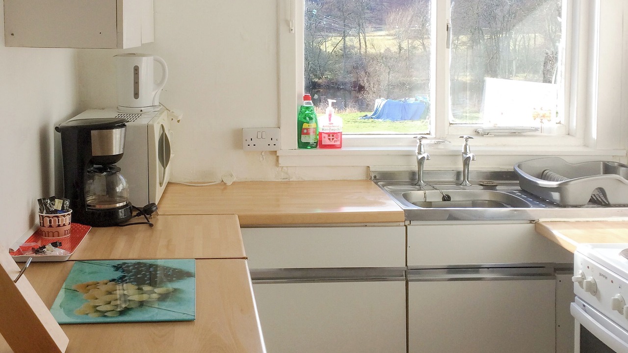 Photo of Others in Contin