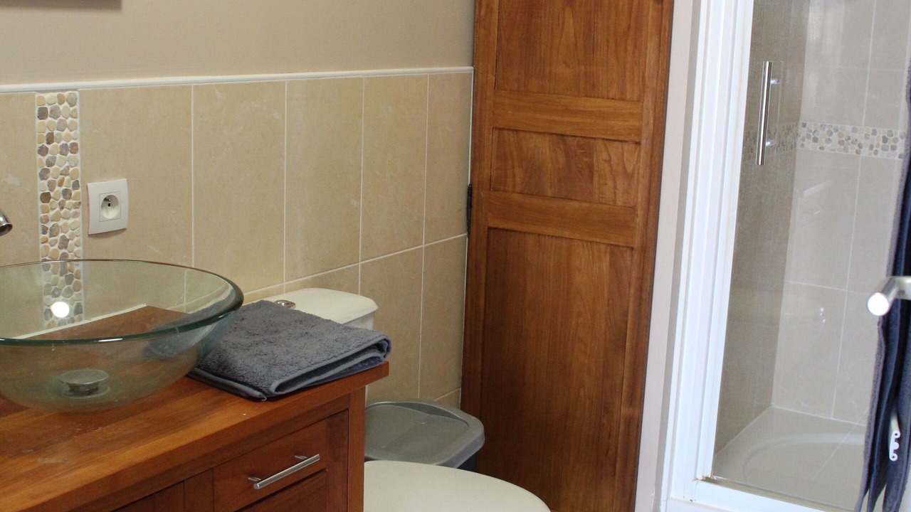 Photo of Bathroom in Jarrie