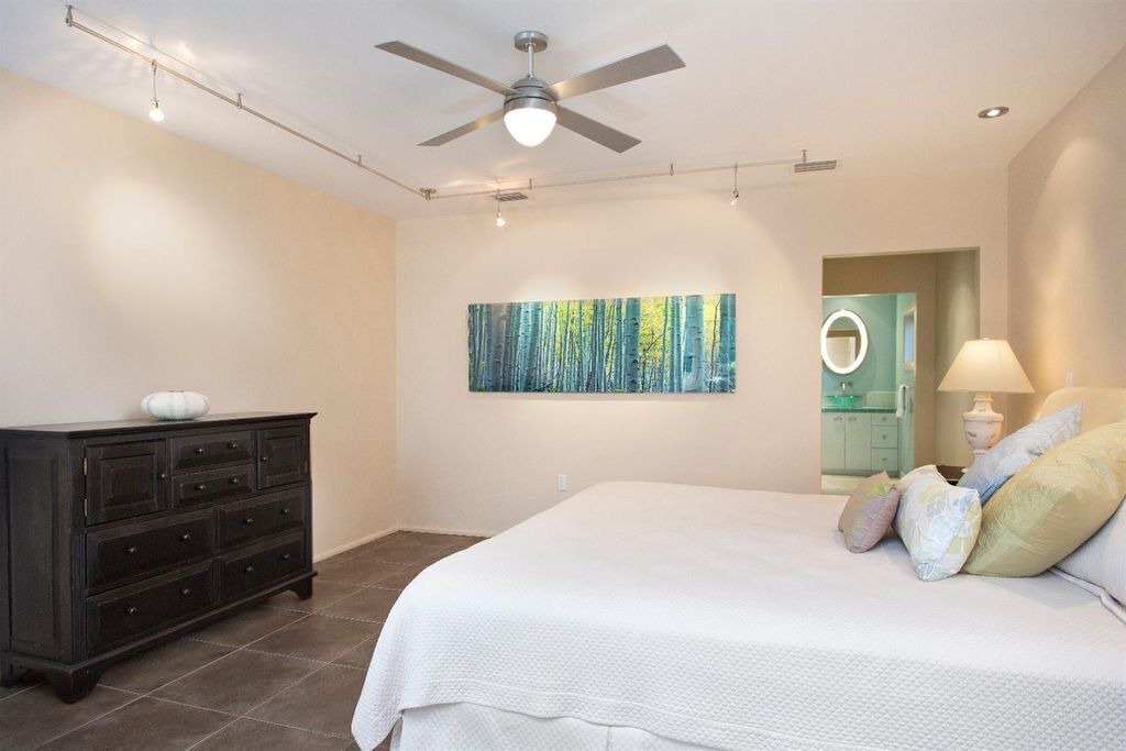 Photo of Bedroom in New Town