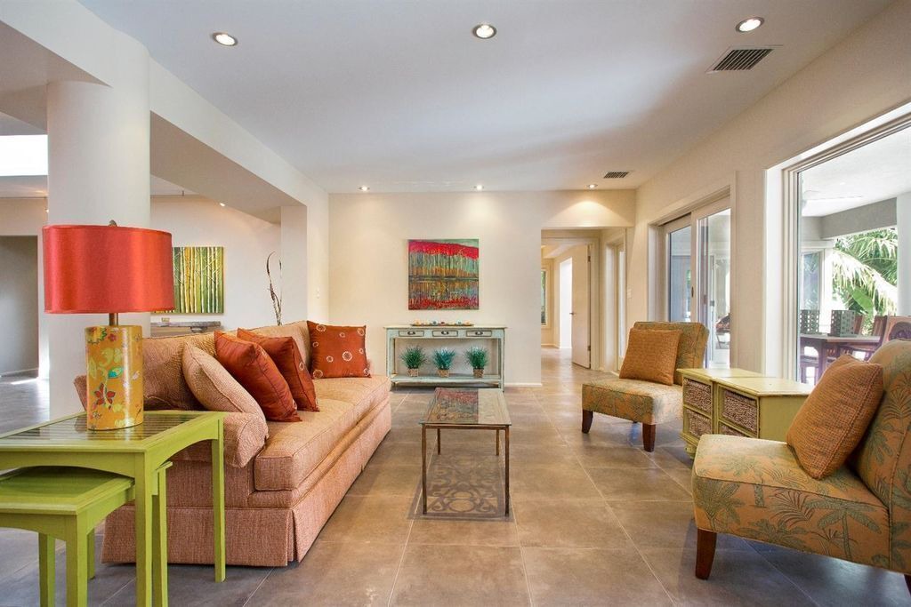 Photo of Livingroom in New Town