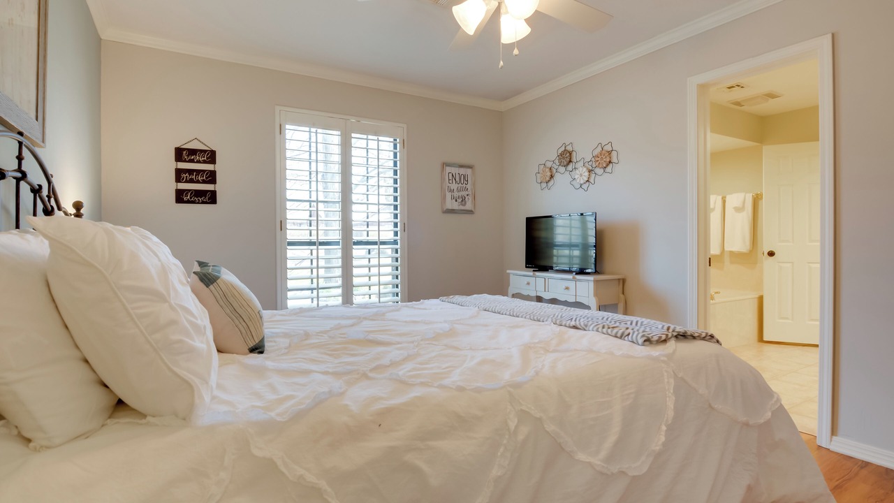 Photo of Bedroom in Vinita