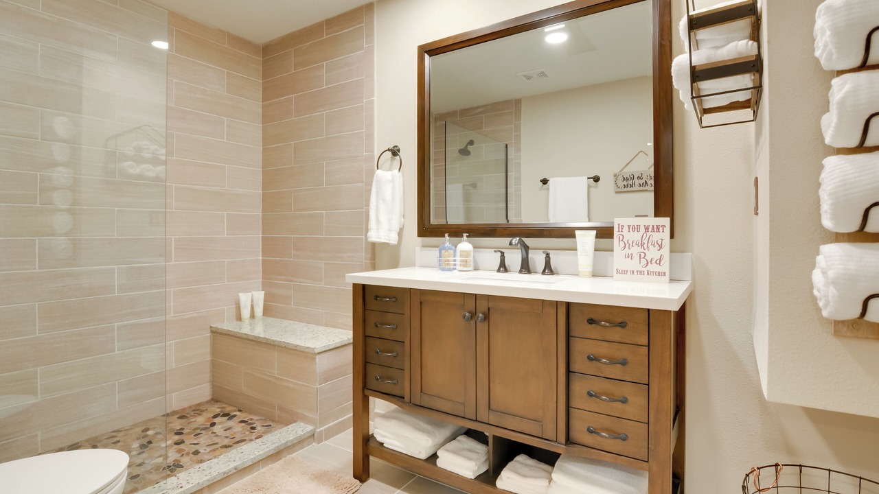 Photo of Bathroom in Vinita