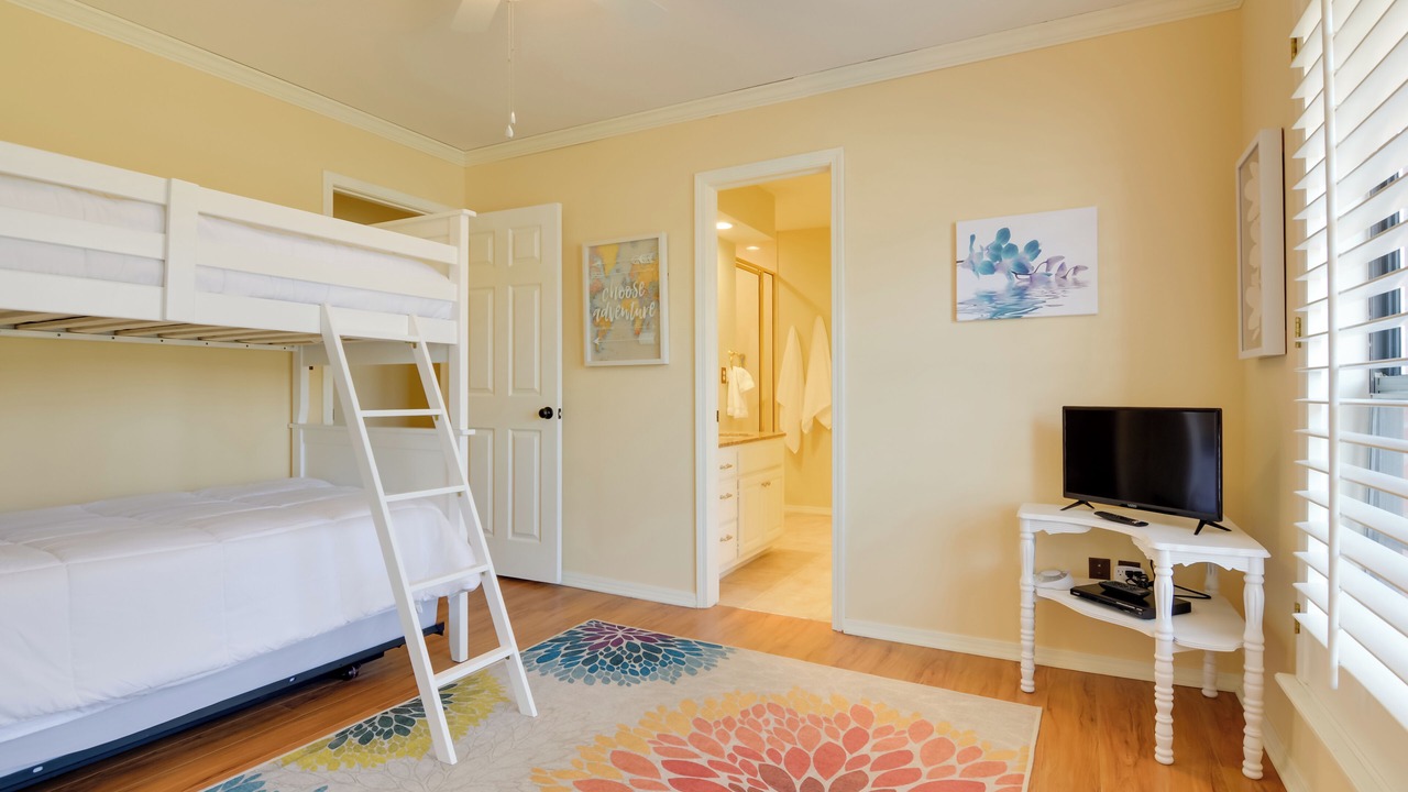 Photo of Bedroom in Vinita