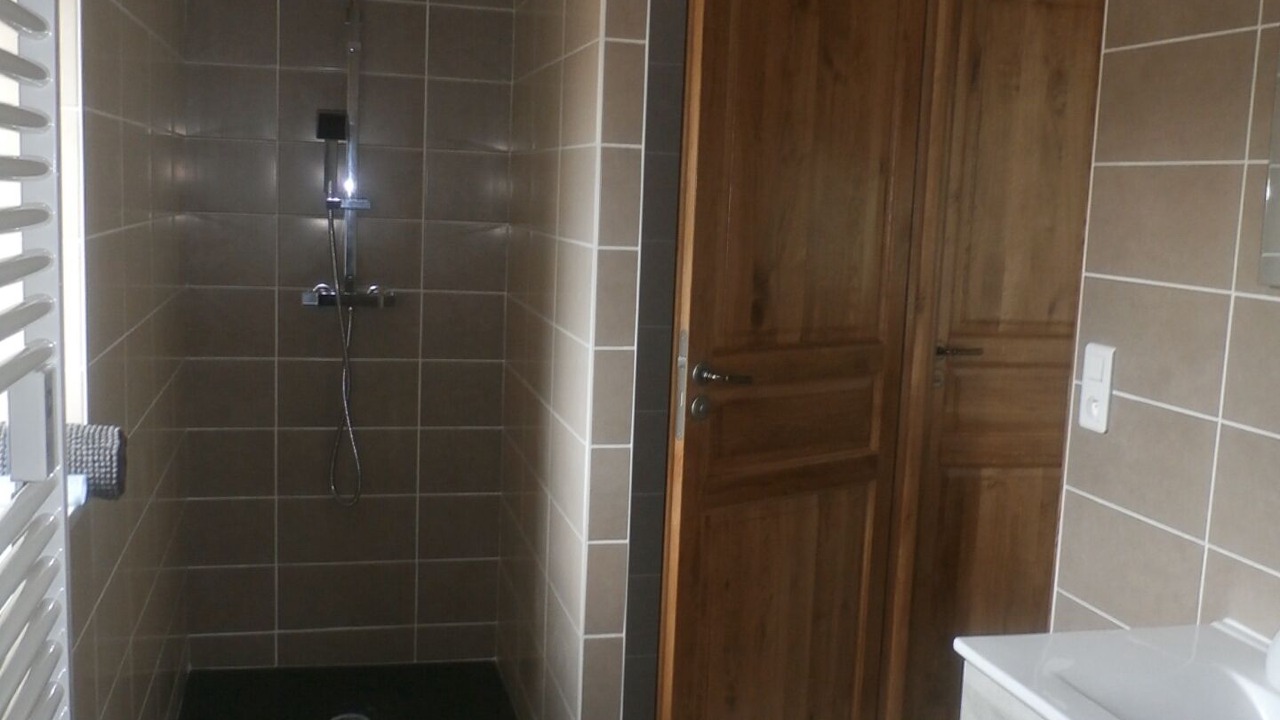 Photo of Bathroom in Colombier-le-Vieux