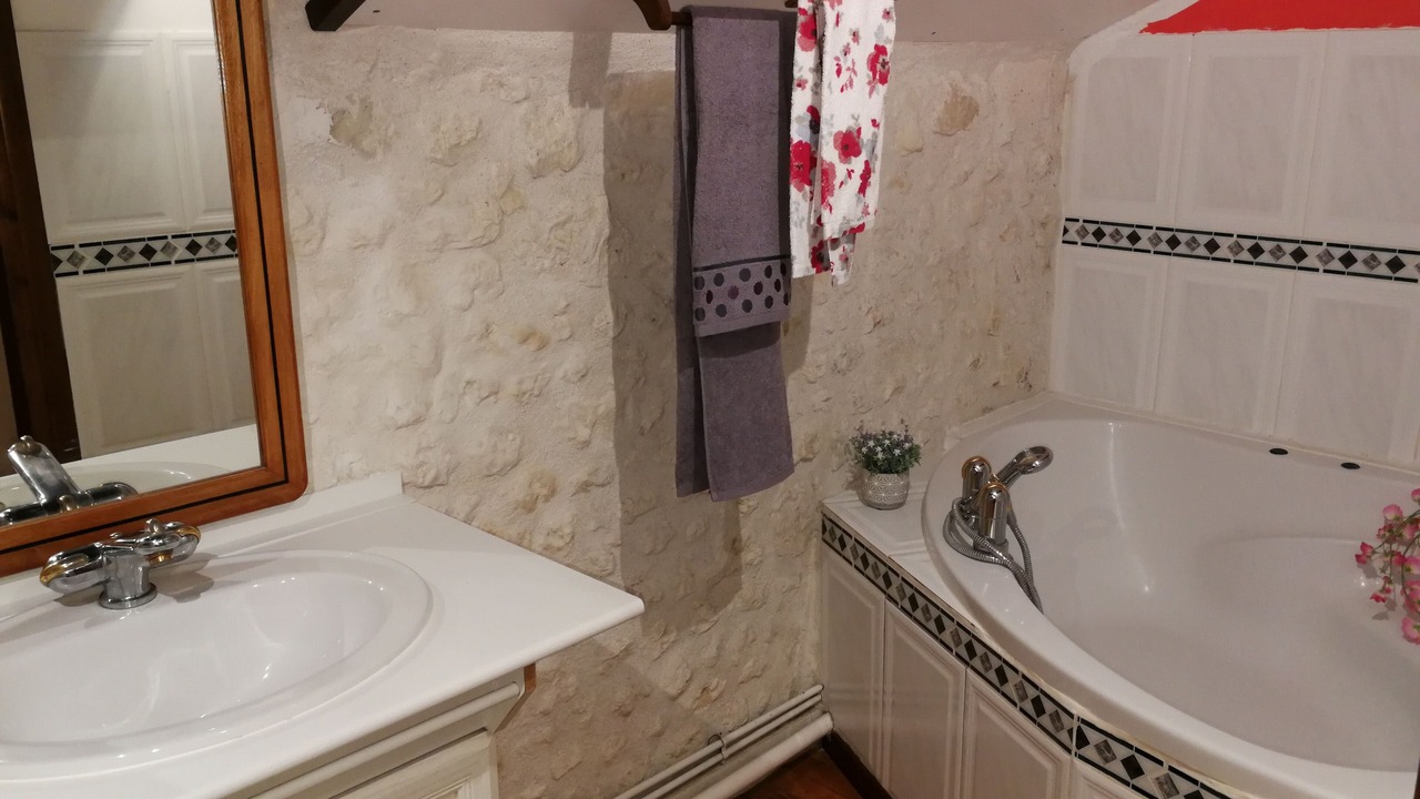 Photo of Bathroom in Becheresse