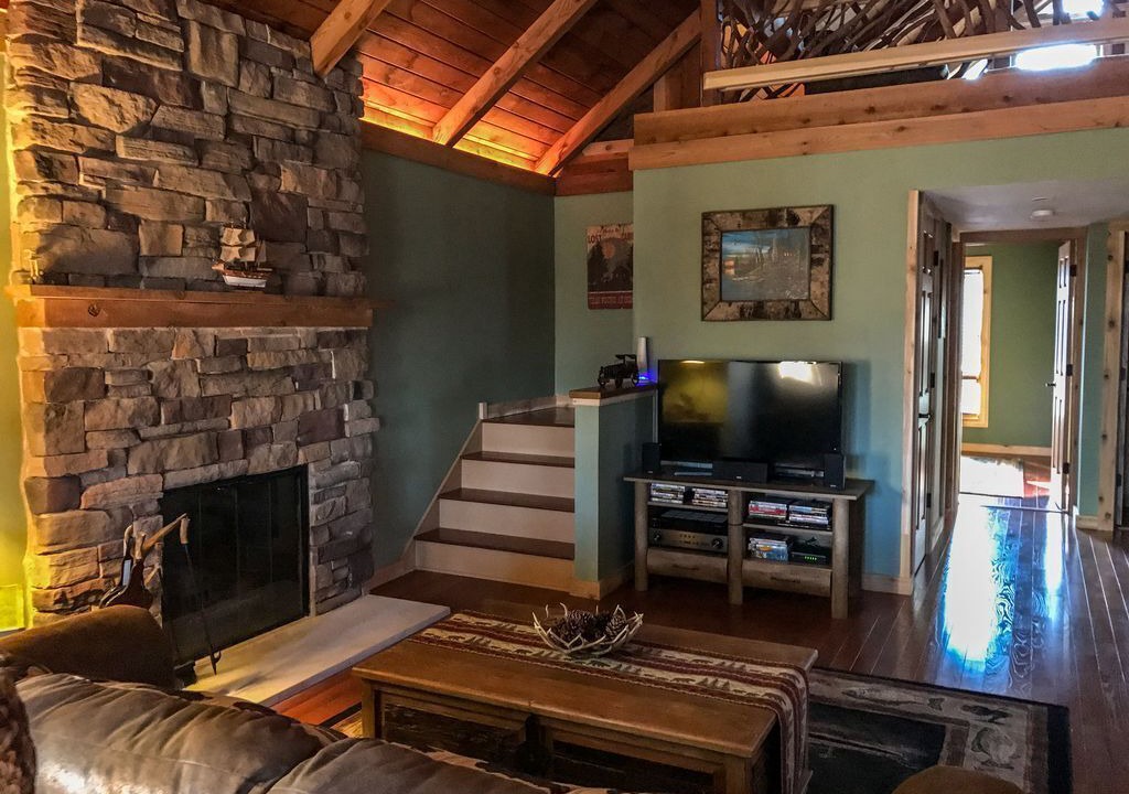 Photo of Livingroom in Delavan Lake