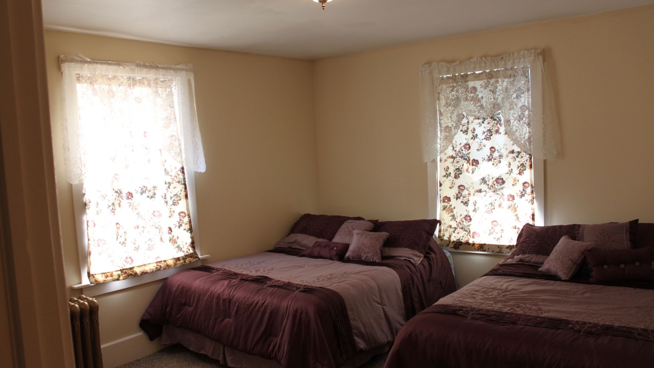 Photo of Bedroom in Calumet
