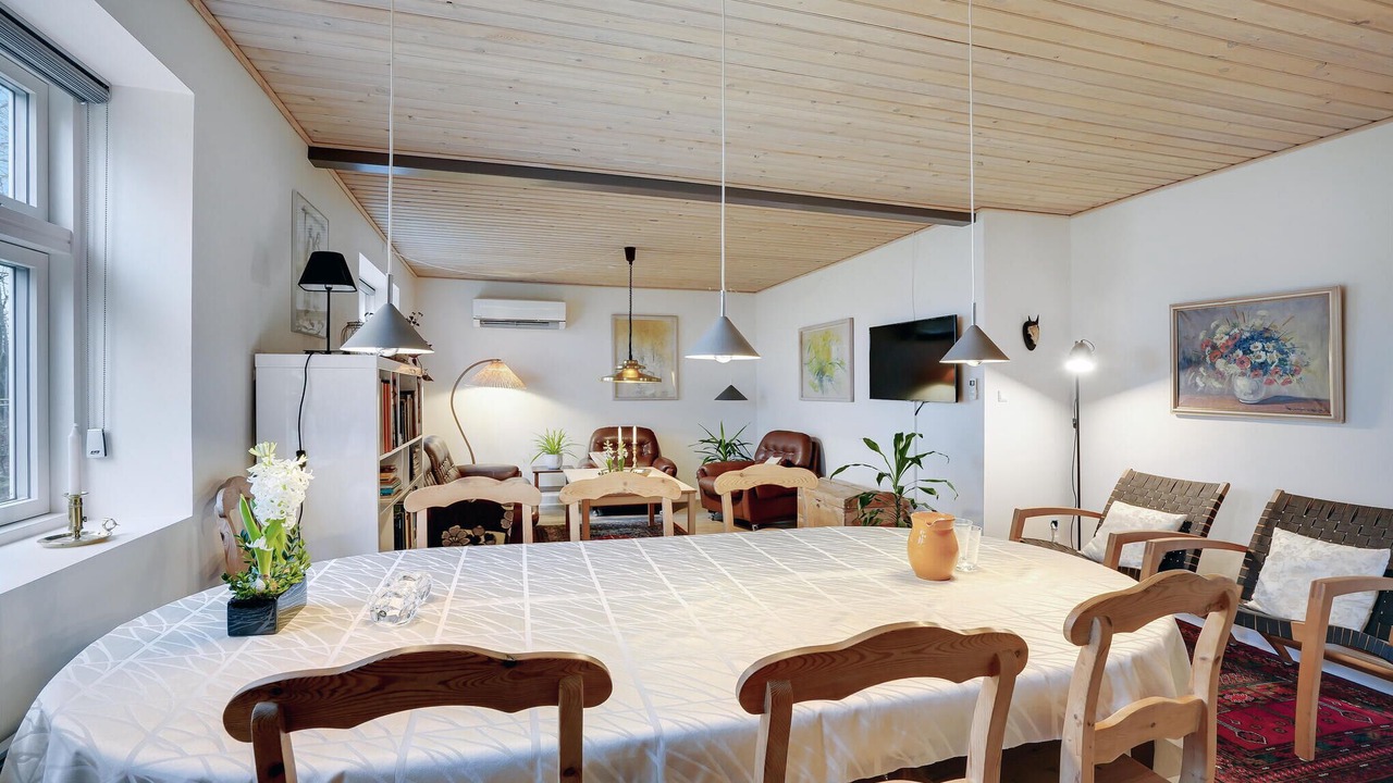 Photo of Bedroom in Lem
