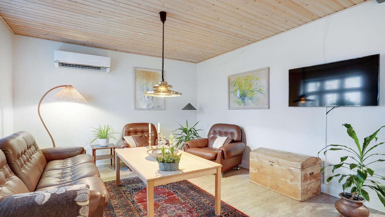 Photo of Bedroom in Lem