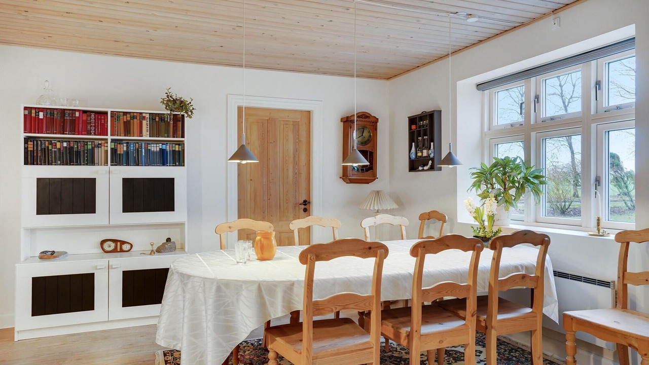 Photo of Bedroom in Lem