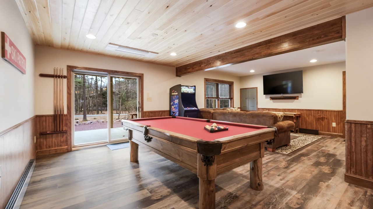 Photo of Outdoor in Lake Harmony Estates