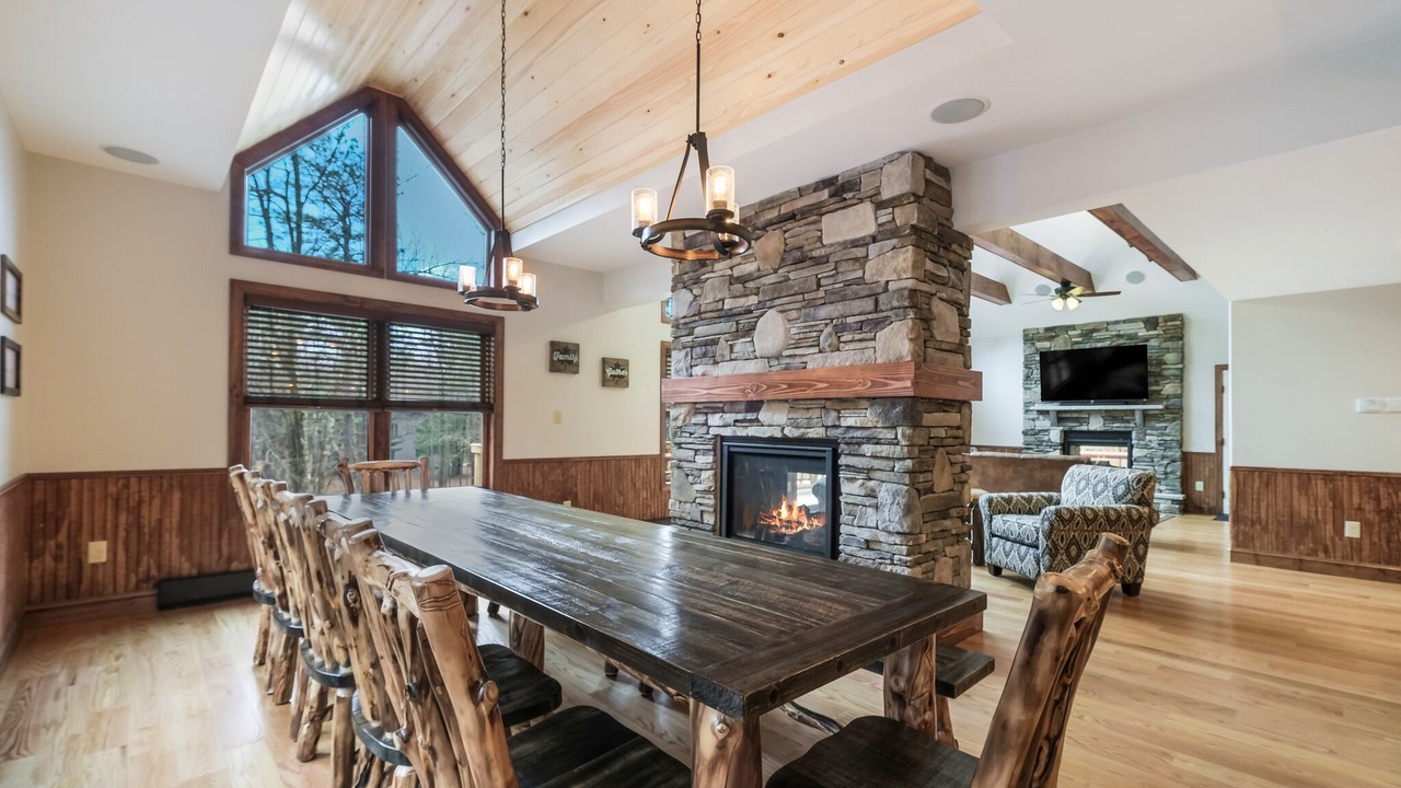 Photo of Livingroom in Lake Harmony Estates