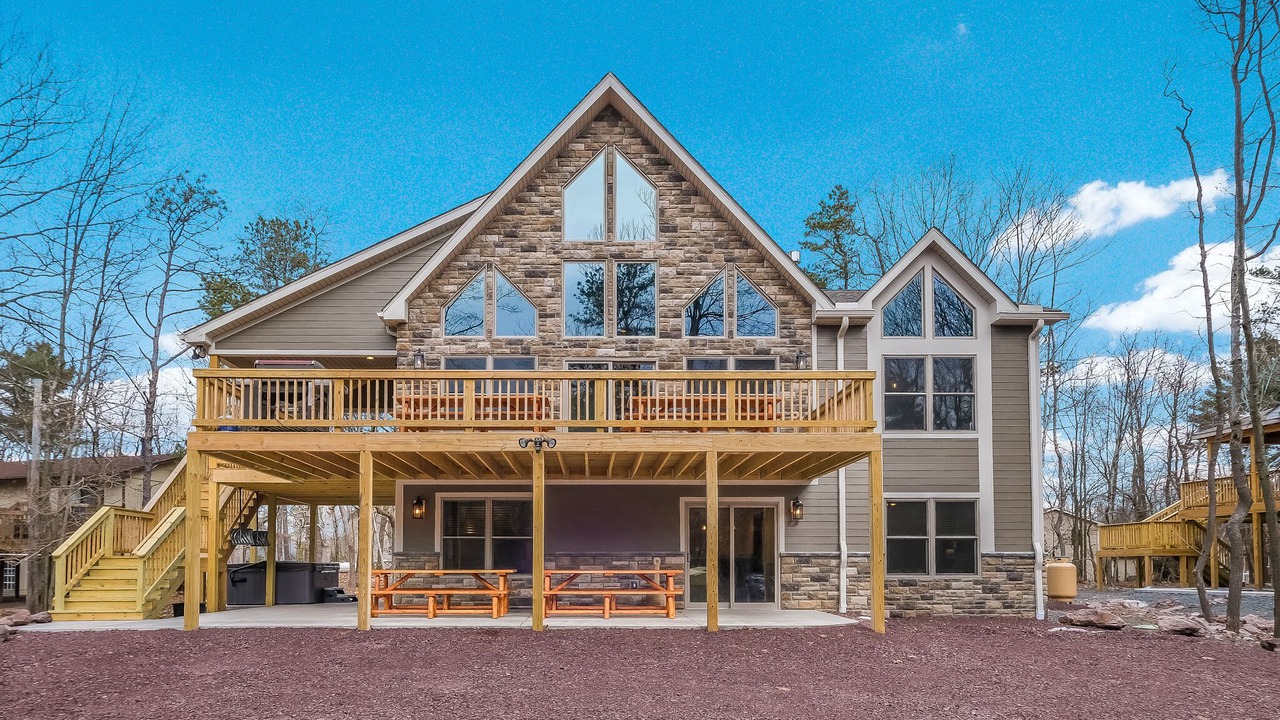 Photo of Outdoor in Lake Harmony Estates