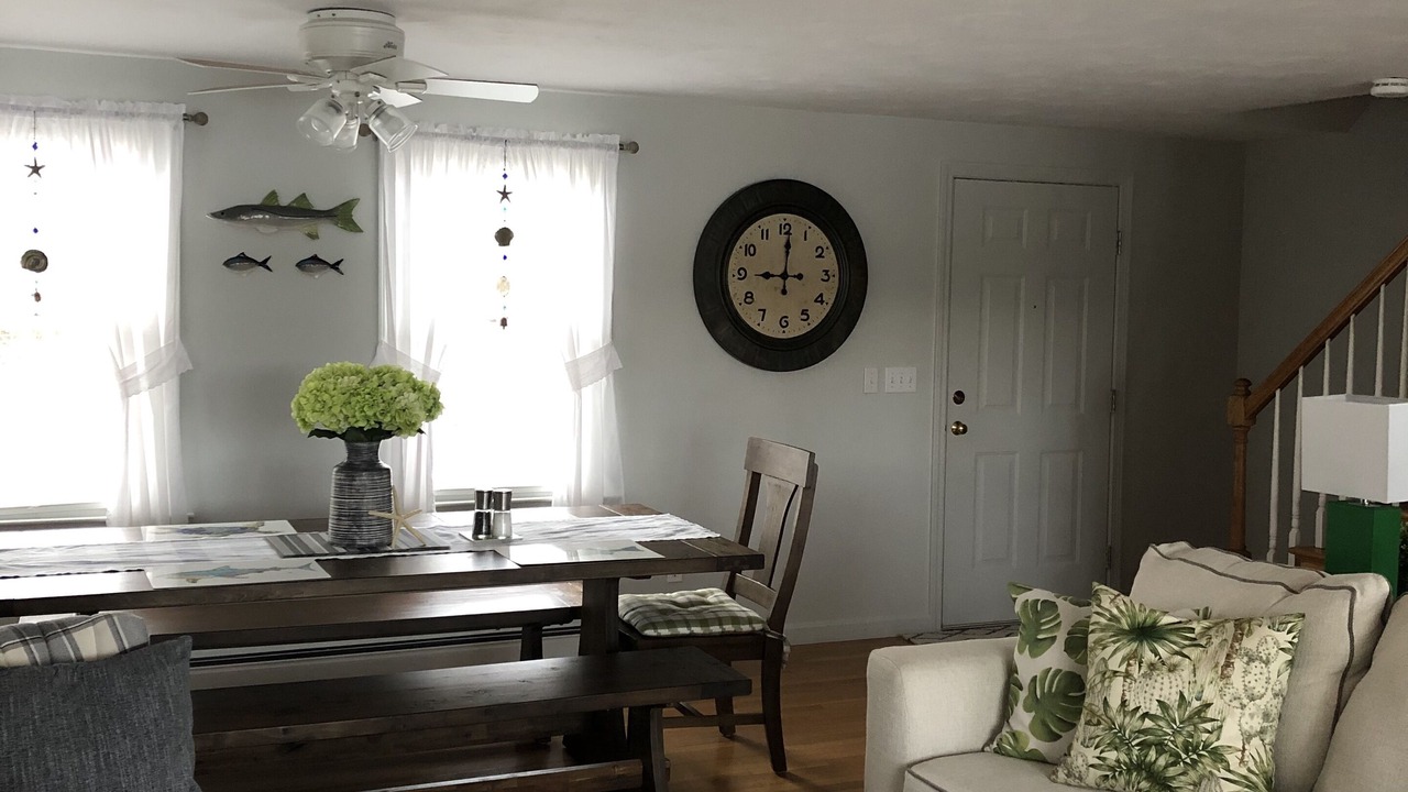 Photo of Livingroom in East Falmouth