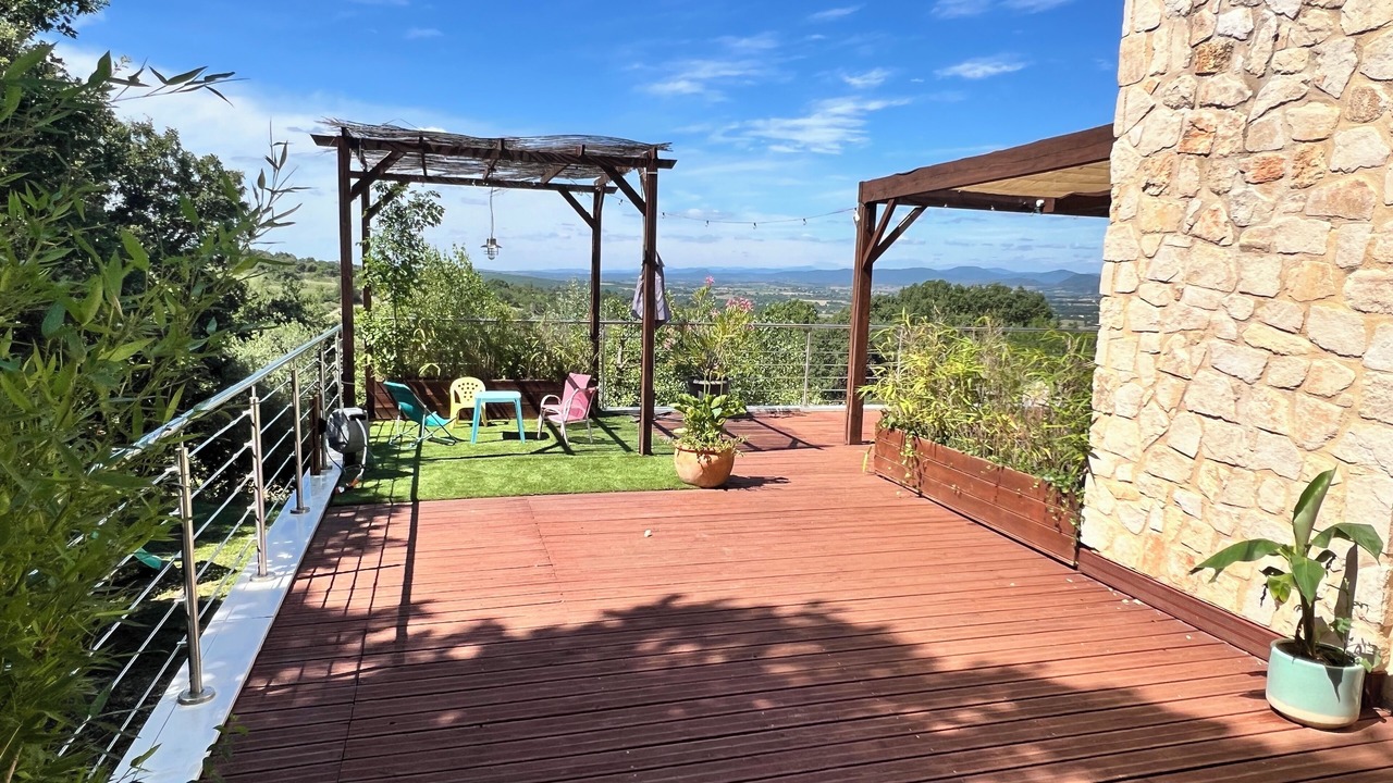 Photo of Patio Balcony in Barjac