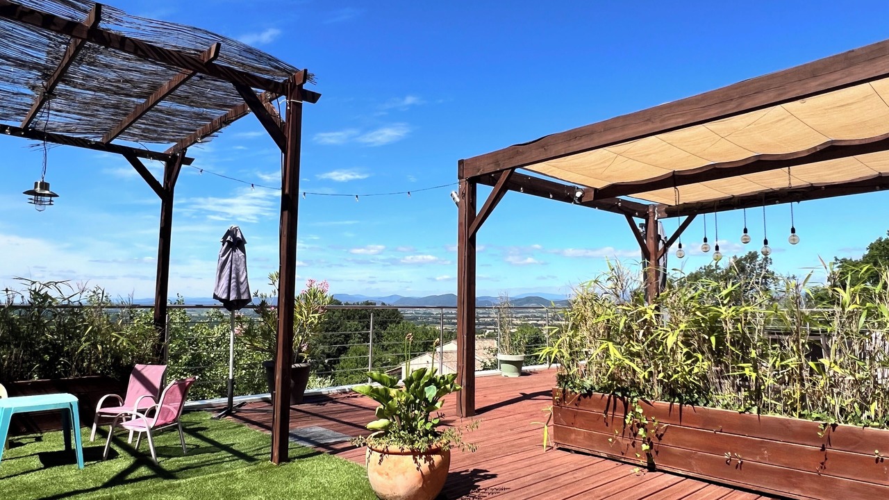 Photo of Patio Balcony in Barjac